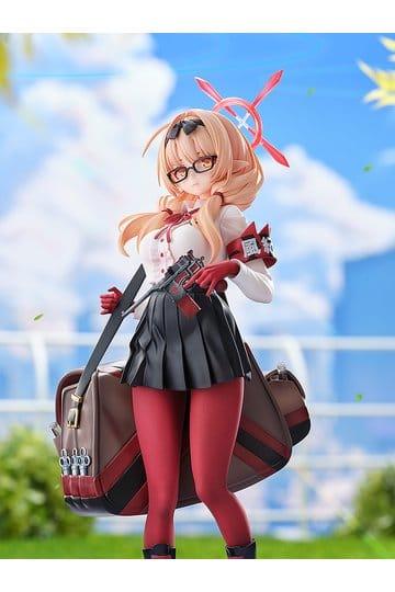 Preorder: Blue Archive PVC Figure 1/7 Chinatsu 25 cm — zdjęcie 4