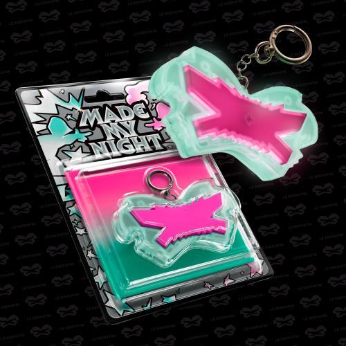 LE SSERAFIM - 2. Singiel Album 'Made My Night' (Brelok Glow Clicker) (Pink ver.)